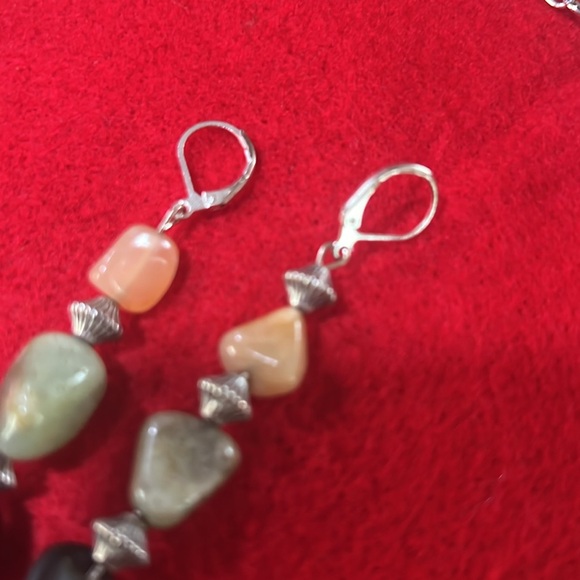 Jewelry - Picture 5 of 6